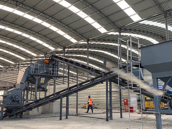 再生料破碎篩分設備是否適用于廢棄建筑材料的處理？